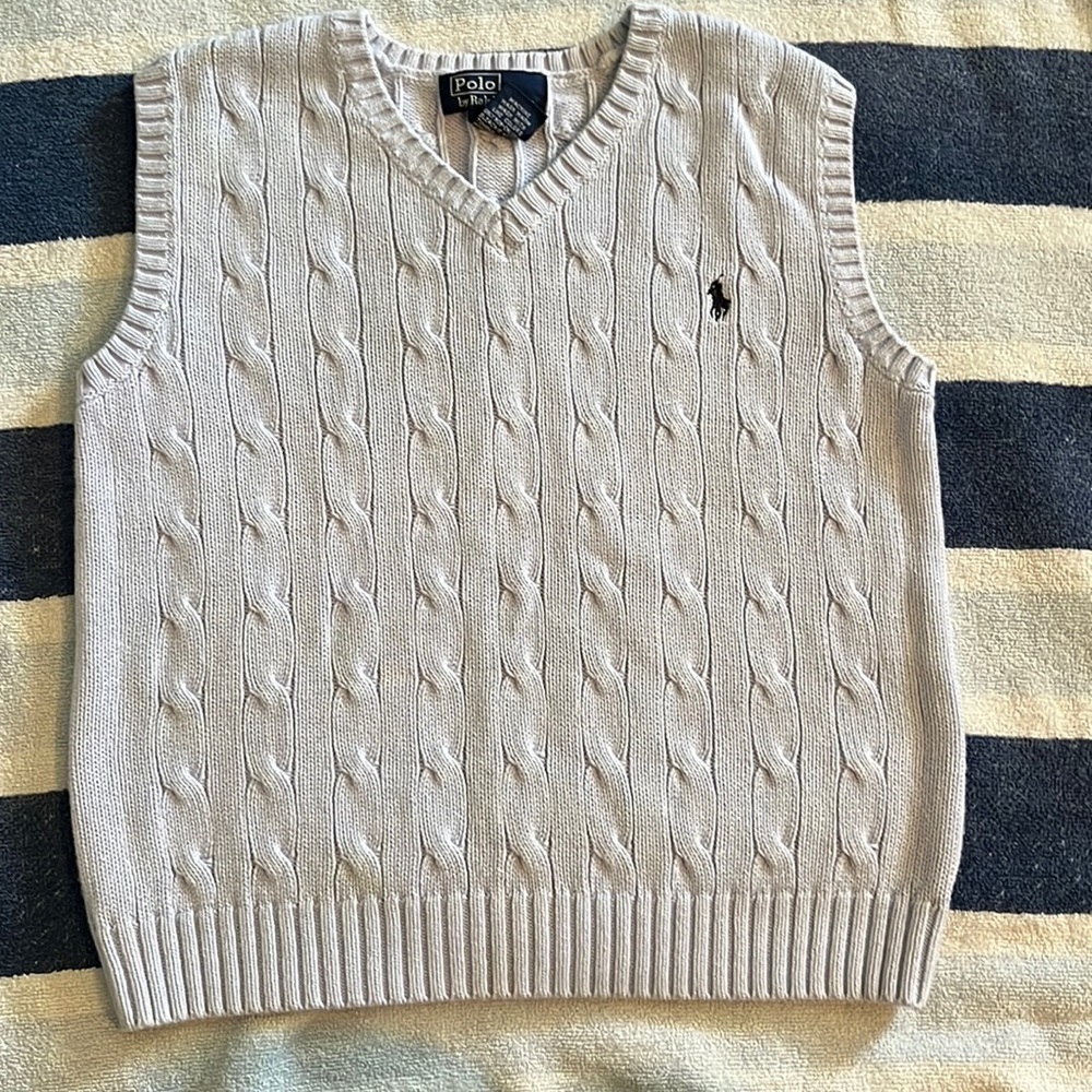 Polo- Vest in light purple size 6.  100% Cotton